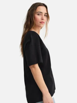 Hemp Biofibre™ V-Neck Tee